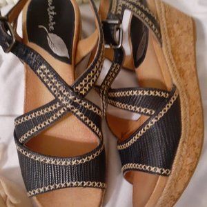 Nurture Wedge Sandals Navy Size 6.5